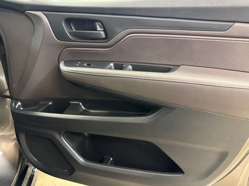Used 2021 Honda Odyssey EX image 34