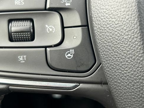 Used 2024 Buick Encore GX Preferred w/ Comfort Package AWD/4WD image 21