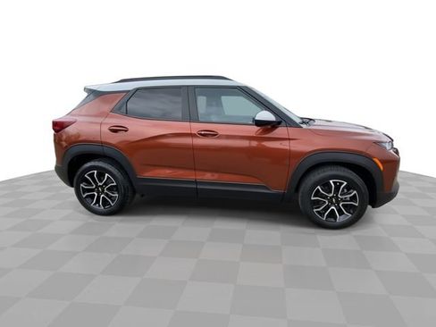 Used 2021 Chevrolet TrailBlazer ACTIV w/ Sun and Liftgate Package AWD/4WD image 3