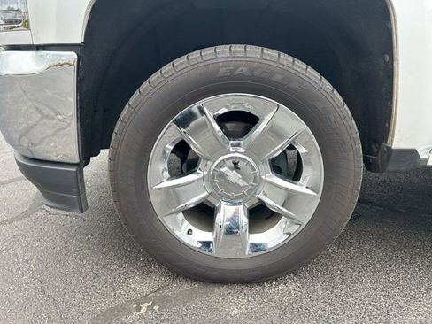 Used 2018 Chevrolet Silverado 1500 LTZ w/ Texas Edition image 9