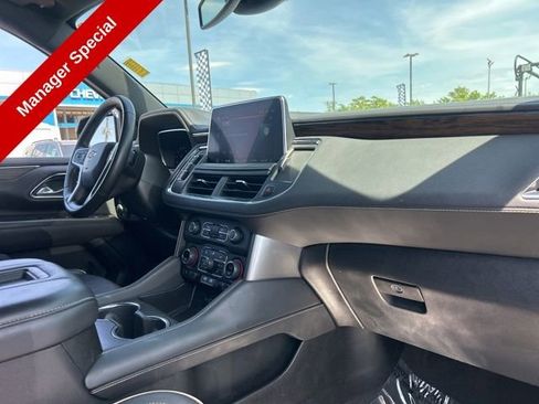 Used 2024 Chevrolet Suburban Premier AWD/4WD image 35