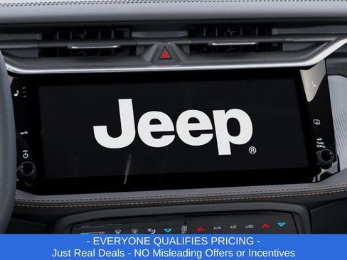 New 2026 Jeep Cherokee Laredo image 18