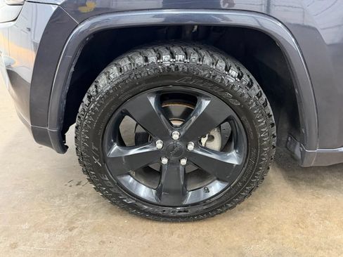 Used 2015 Jeep Grand Cherokee Altitude AWD/4WD image 29