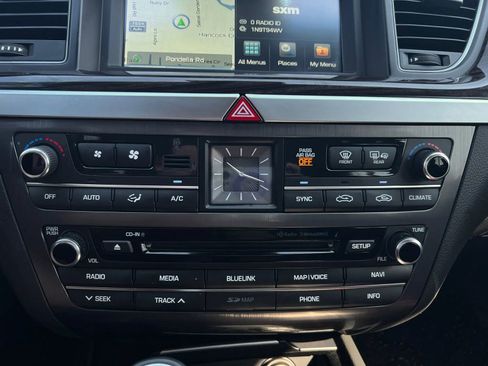 Used 2016 Hyundai Genesis 3.8 image 19