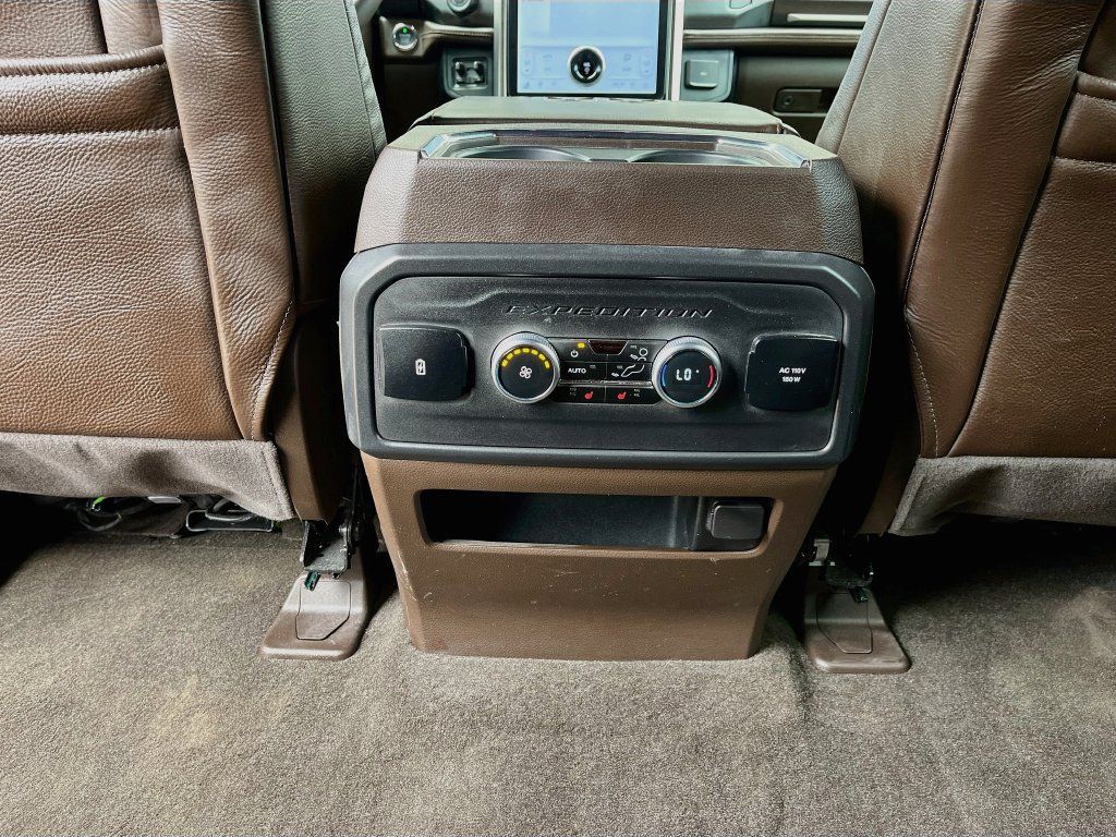 Used 2024 Ford Expedition Max King Ranch RWD image 27