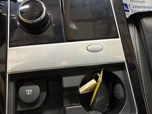 Used 2019 Land Rover Range Rover Velar R-Dynamic HSE image 21