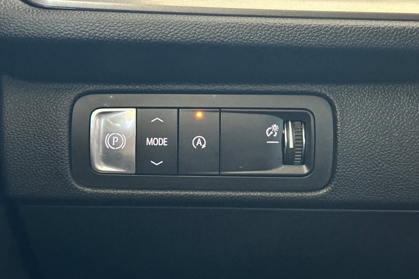 Used 2026 Chevrolet Traverse LT w/ Sun and Wheel Package FWD image 31