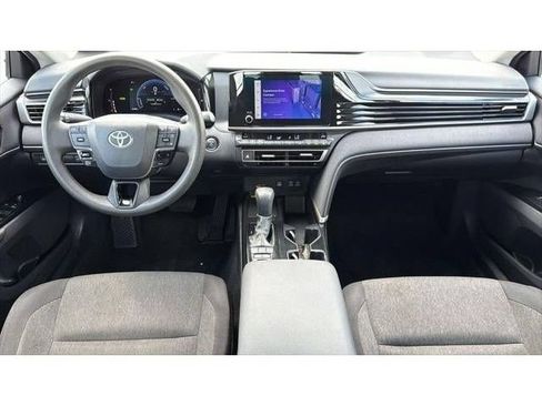 Used 2025 Toyota Camry LE FWD image 19