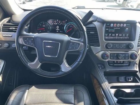 Used 2017 GMC Yukon Denali w/ Open Road Package AWD/4WD image 15