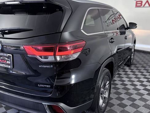 Used 2019 Toyota Highlander Limited Platinum AWD/4WD image 6