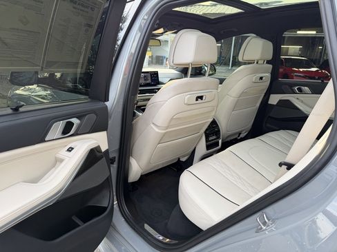 Used 2024 BMW X5 M60i image 27