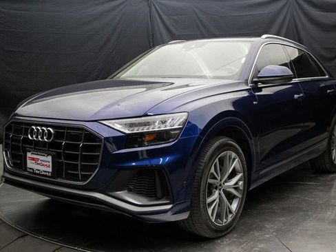 Used 2021 Audi Q8 Premium Plus image 6