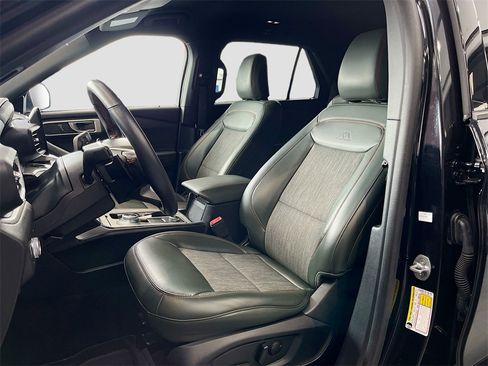 Used 2022 Ford Explorer Timberline image 21