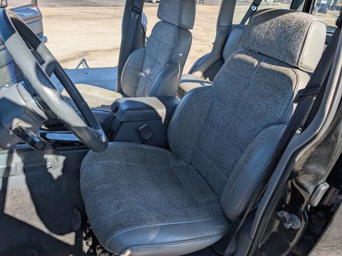 Used 1993 Jeep Cherokee Country image 78