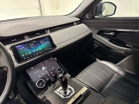 Used 2020 Land Rover Range Rover Evoque R-Dynamic SE image 15