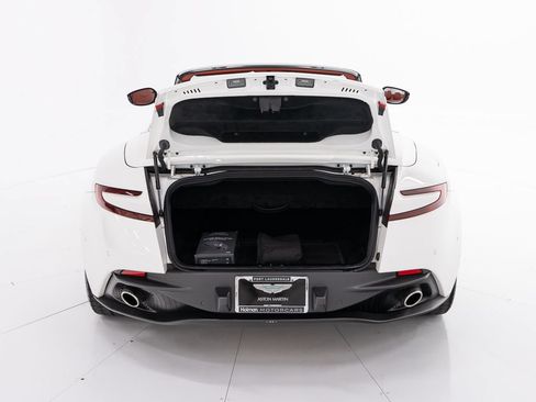 Used 2021 Aston Martin DB11 Volante RWD image 48
