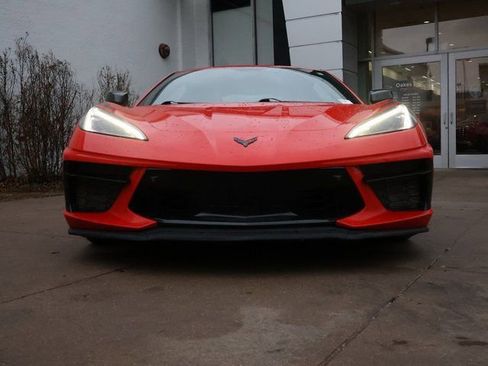 Used 2021 Chevrolet Corvette Stingray Premium Cpe w/ Z51 Performance Package RWD image 3