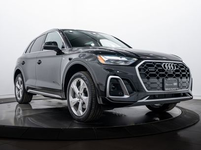 Certified 2025 Audi Q5 2.0T Premium Plus w/ Premium Plus Package