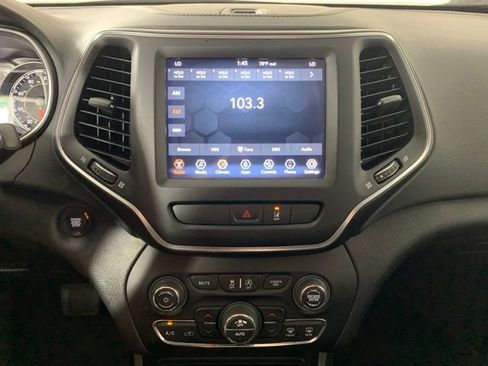 Used 2022 Jeep Cherokee Latitude Lux AWD/4WD image 3