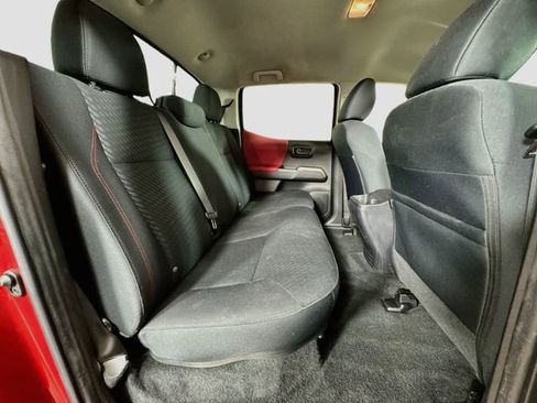 Certified 2023 Toyota Tacoma SR5 AWD/4WD image 28