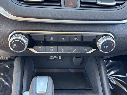 Used 2019 Nissan Altima 2.5 S FWD image 22