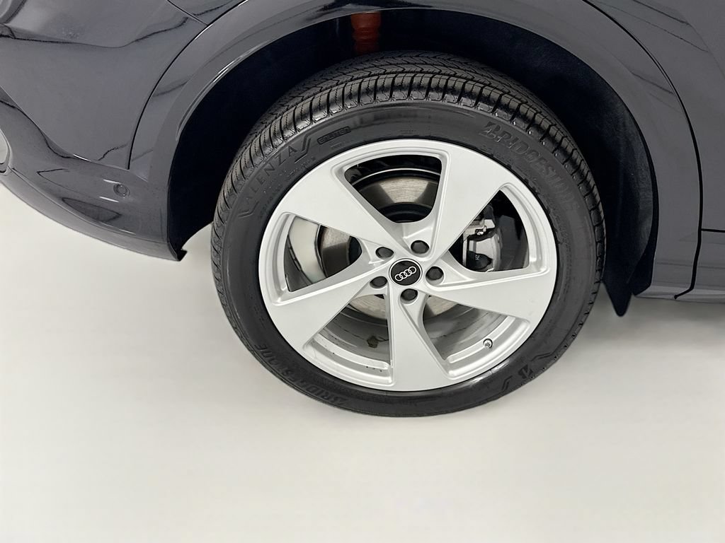 Used 2026 Audi Q5 Premium Plus AWD/4WD image 32