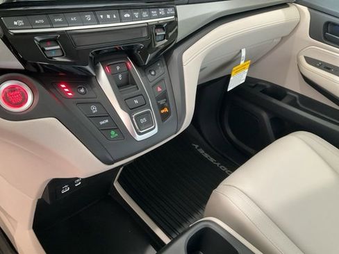 New 2026 Honda Odyssey EX-L image 13