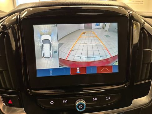 Used 2018 Chevrolet Traverse LT AWD/4WD image 5