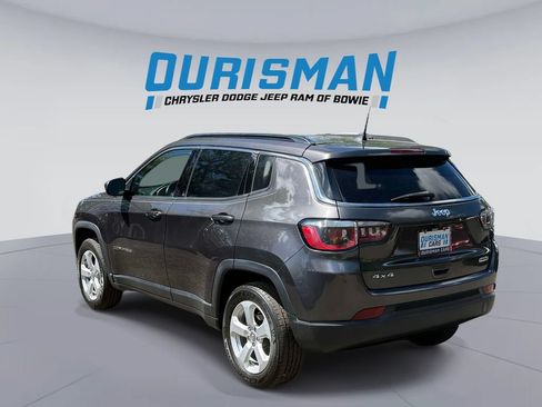 Used 2019 Jeep Compass Latitude AWD/4WD image 4