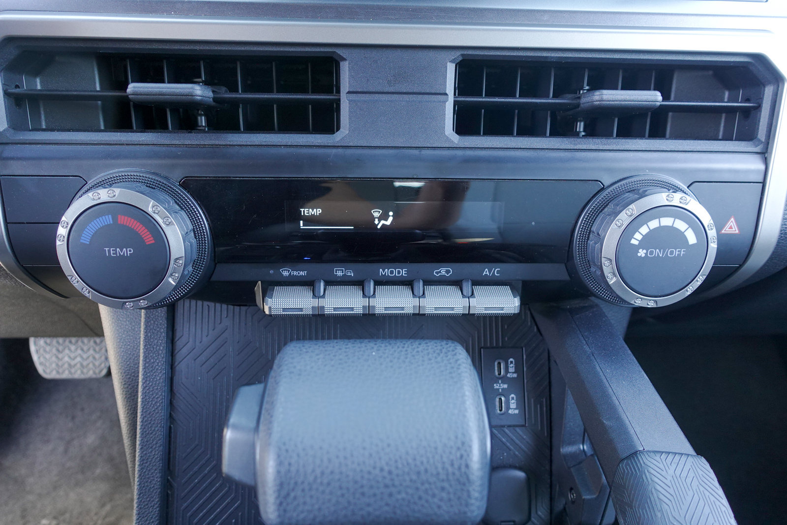 Used 2025 Toyota 4Runner SR5 AWD/4WD image 21