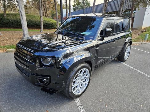 Used 2024 Land Rover Defender 110 V8 image 45