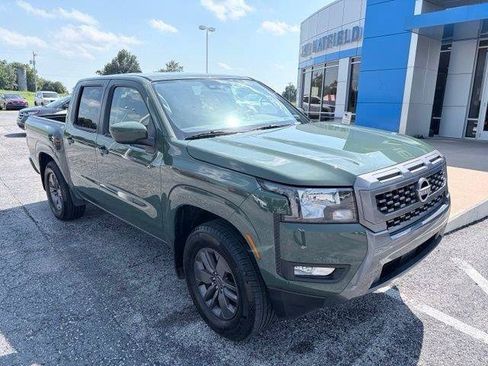 Used 2025 Nissan Frontier SV w/ SV Convenience Package RWD image 9