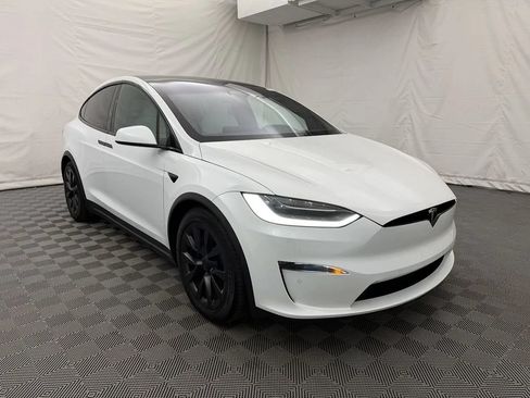 Used 2022 Tesla Model X AWD/4WD image 4