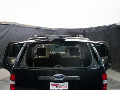 Used 2008 Ford Explorer XLT image 19