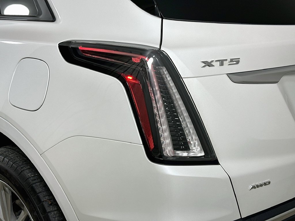 Used 2023 Cadillac XT5 Sportv w/ Technology Package AWD/4WD image 42