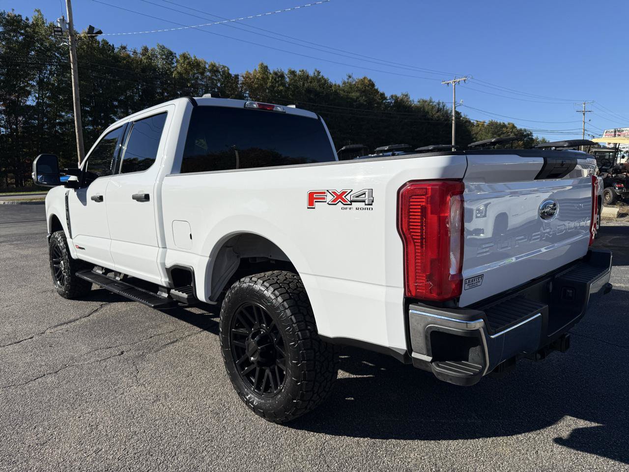 Used 2024 Ford F250 XLT w/ FX4 Off-Road Package AWD/4WD image 10