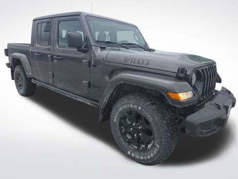 Used 2022 Jeep Gladiator Sport image 40