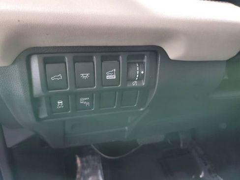 Used 2021 Subaru Ascent Limited w/ Technology Package image 21