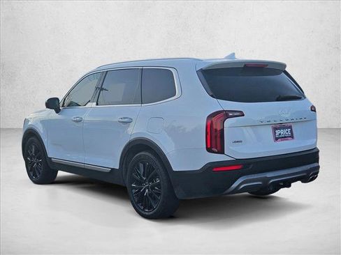 Used 2022 Kia Telluride SX w/ SX Prestige Package image 8