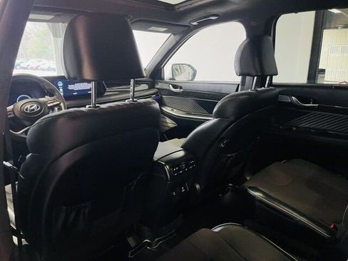 Used 2024 Hyundai Palisade Calligraphy image 14