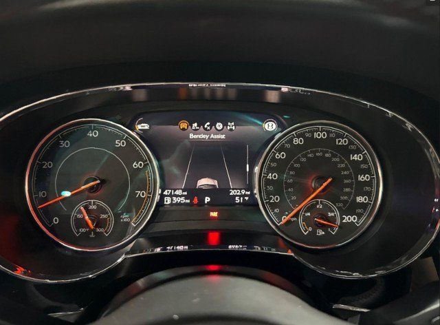 Used 2017 Bentley Bentayga AWD/4WD image 63