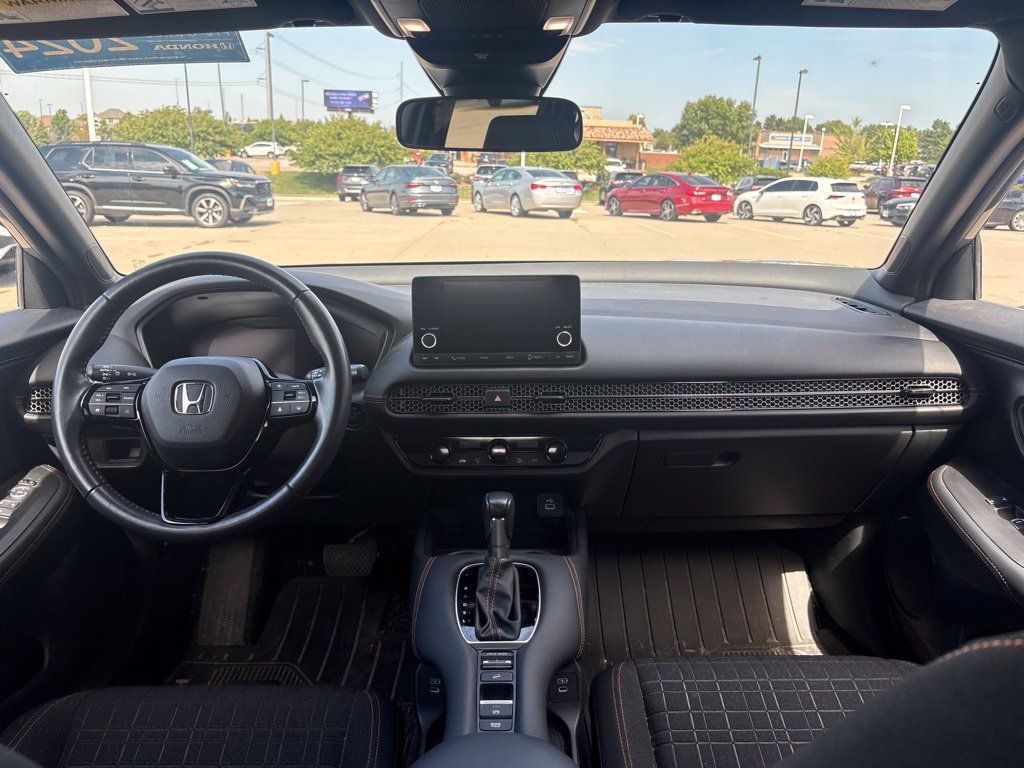 Certified 2024 Honda HR-V Sport image 30