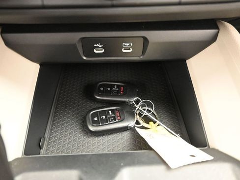 Certified 2023 Honda Accord EX image 23