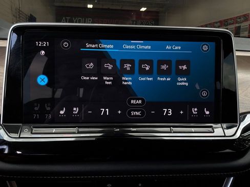 Used 2024 Volkswagen Atlas SE FWD image 33