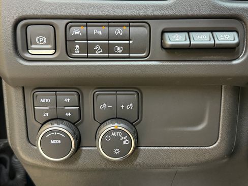 Used 2023 Chevrolet Tahoe High Country w/ Premium Package 2 image 16