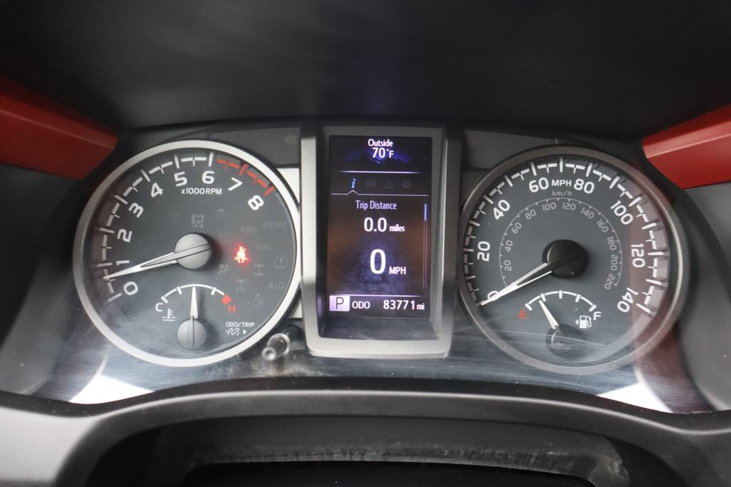 Used 2020 Toyota Tacoma TRD Off-Road AWD/4WD image 36