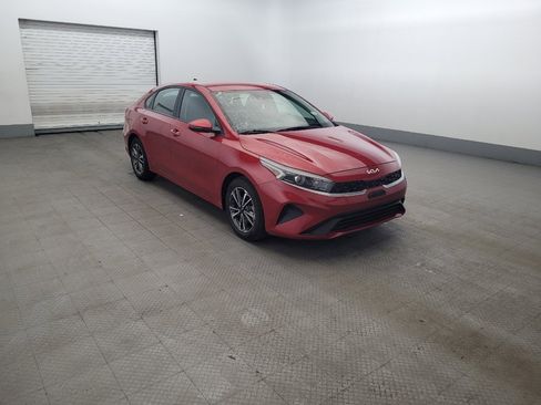 Used 2023 Kia Forte LXS w/ LXS Technology Package FWD image 13