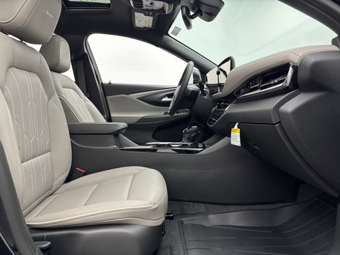 New 2026 Buick Envista Sport Touring FWD image 32