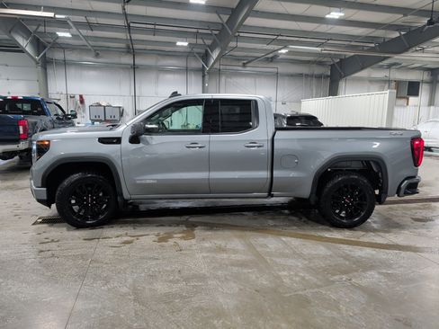 Used 2023 GMC Sierra 1500 Elevation image 5