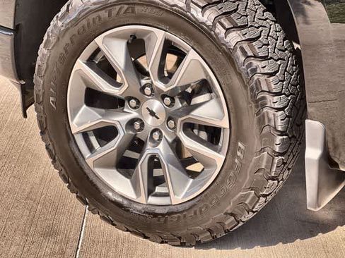 Used 2026 Chevrolet Silverado 1500 RST RWD image 9